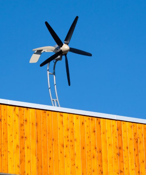 Mini-Windkraftanlage auf Hausdach